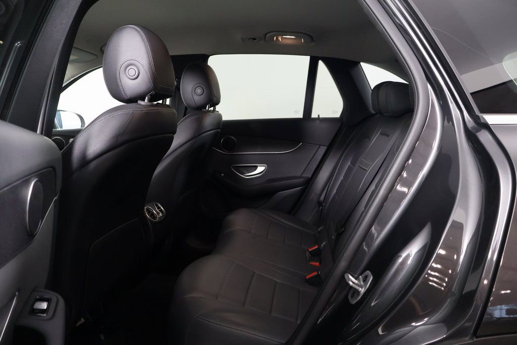 Certified 2022 Mercedes-Benz GLC 300 image 11