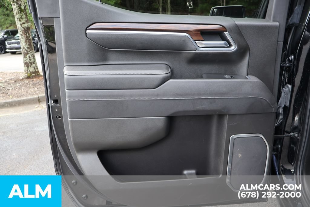 Used 2025 GMC Sierra 1500 SLT RWD image 20