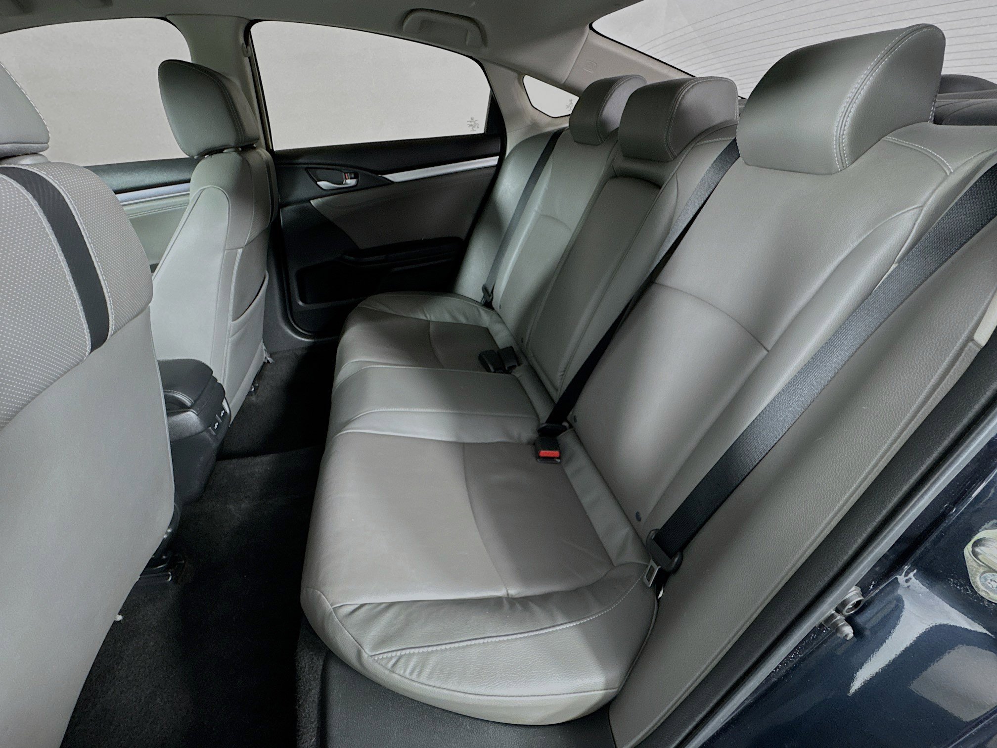 Used 2017 Honda Civic Touring image 25