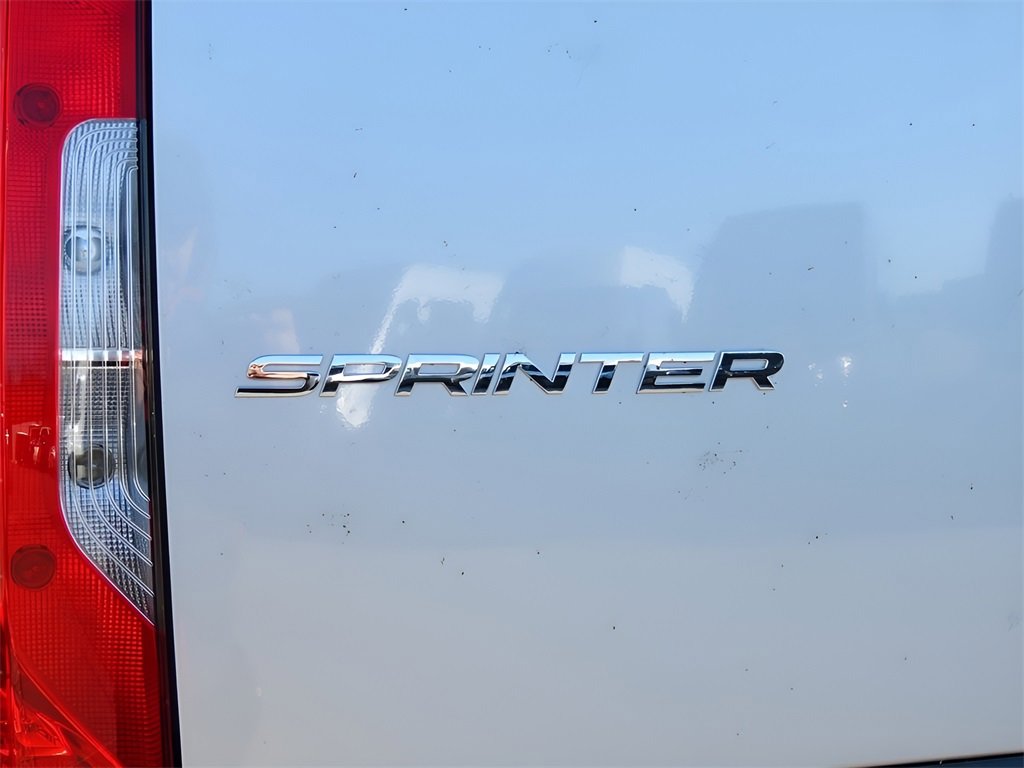 Used 2024 Mercedes-Benz Sprinter 2500 image 8