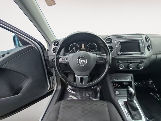 Used 2017 Volkswagen Tiguan S AWD/4WD image 12