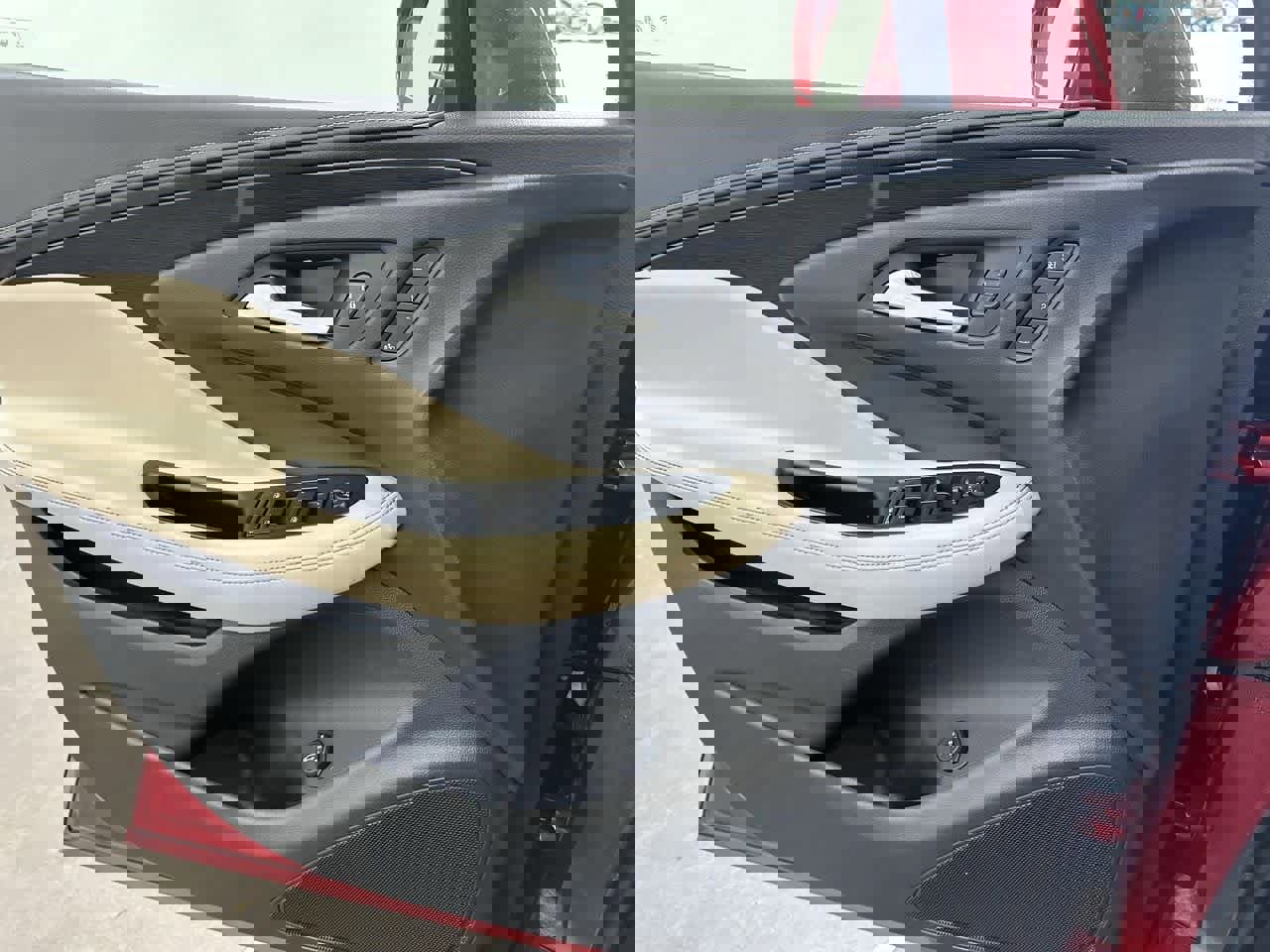 Used 2017 Buick Envision Essence image 15