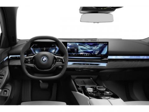 New 2026 BMW 550e xDrive image 2