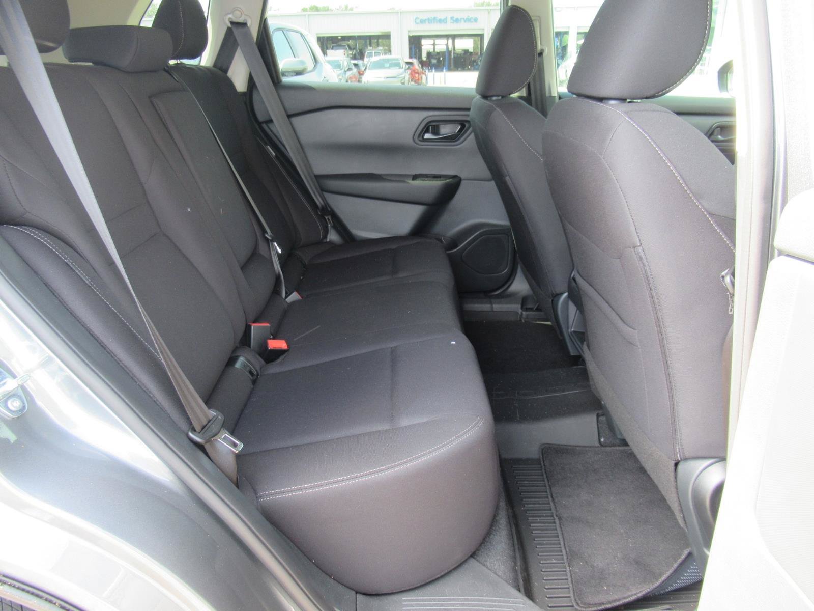 Used 2026 Nissan Rogue S FWD image 31