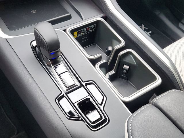 New 2026 Lexus TX 500h AWD image 14