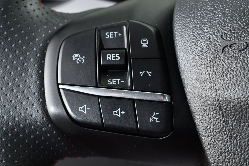 Used 2024 Ford Escape ST-Line w/ Tech Pack #1 AWD/4WD image 32