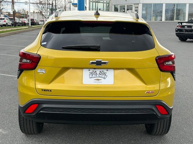 Certified 2024 Chevrolet Trax RS w/ Driver Confidence Package image 13