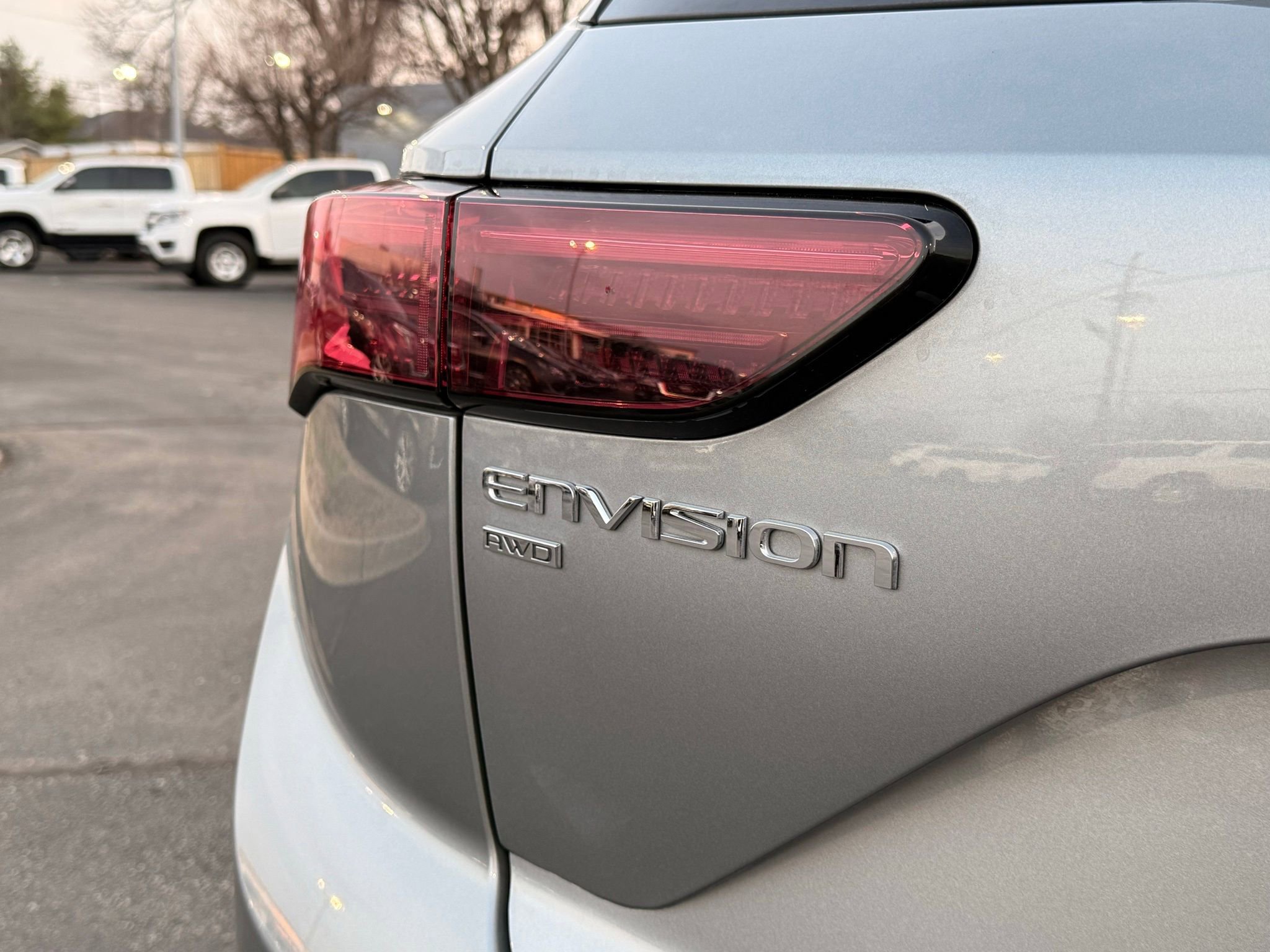 Used 2025 Buick Envision Preferred image 9