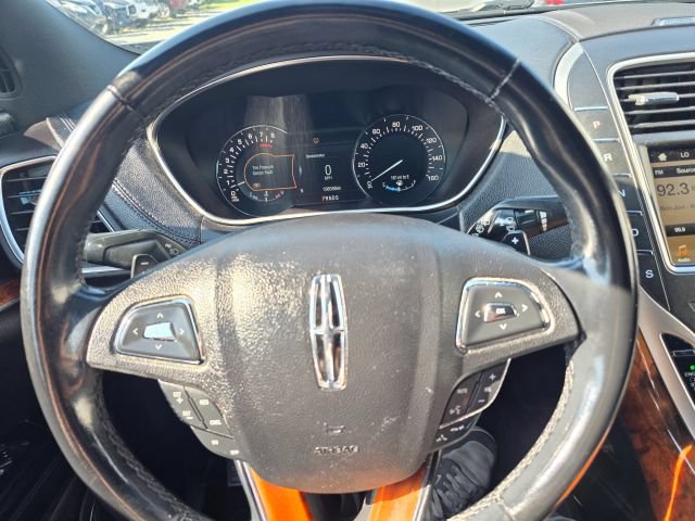 Used 2018 Lincoln MKX Select w/ Select Plus Package AWD/4WD image 15