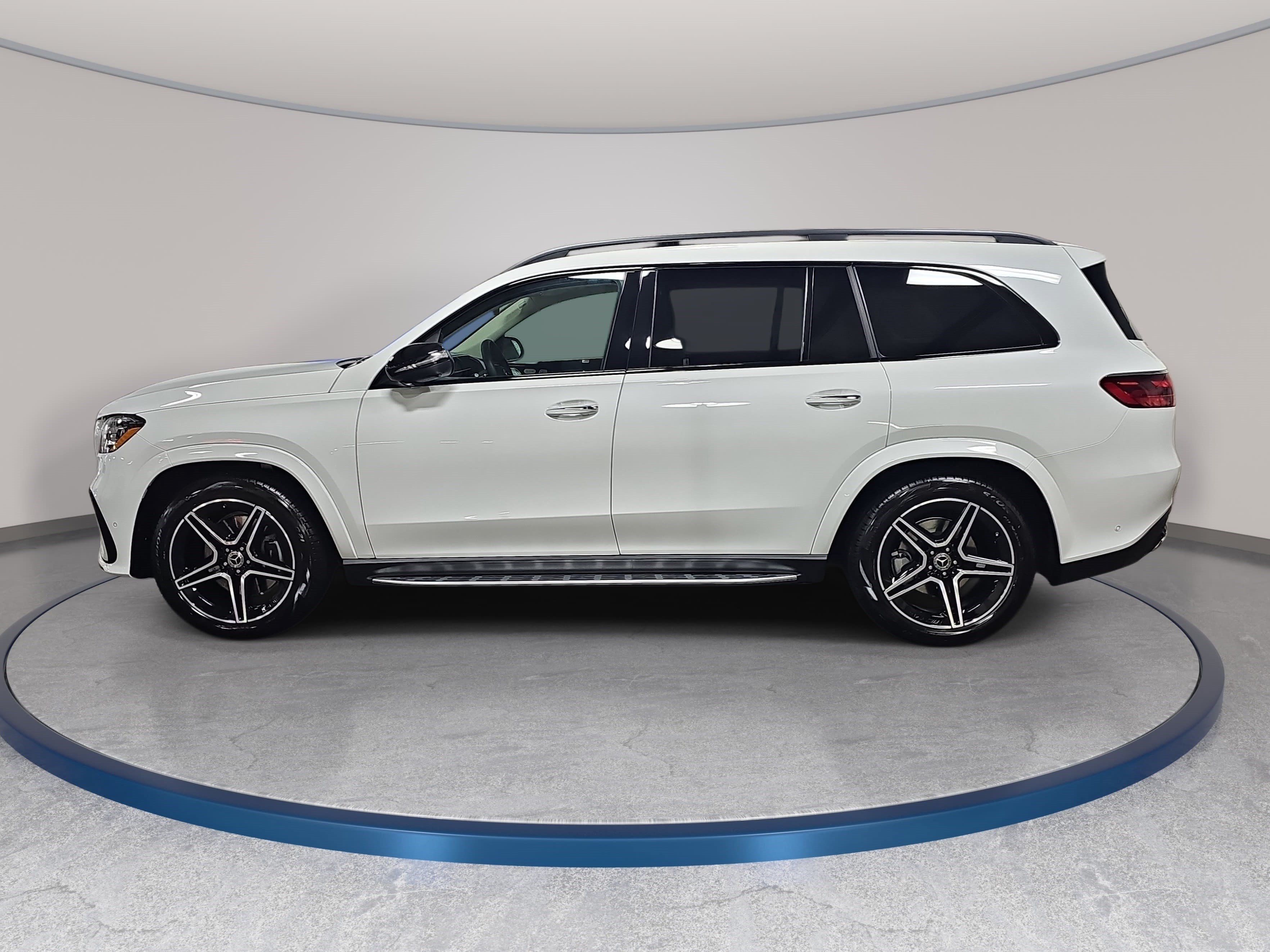 New 2026 Mercedes-Benz GLS 450 4MATIC image 8