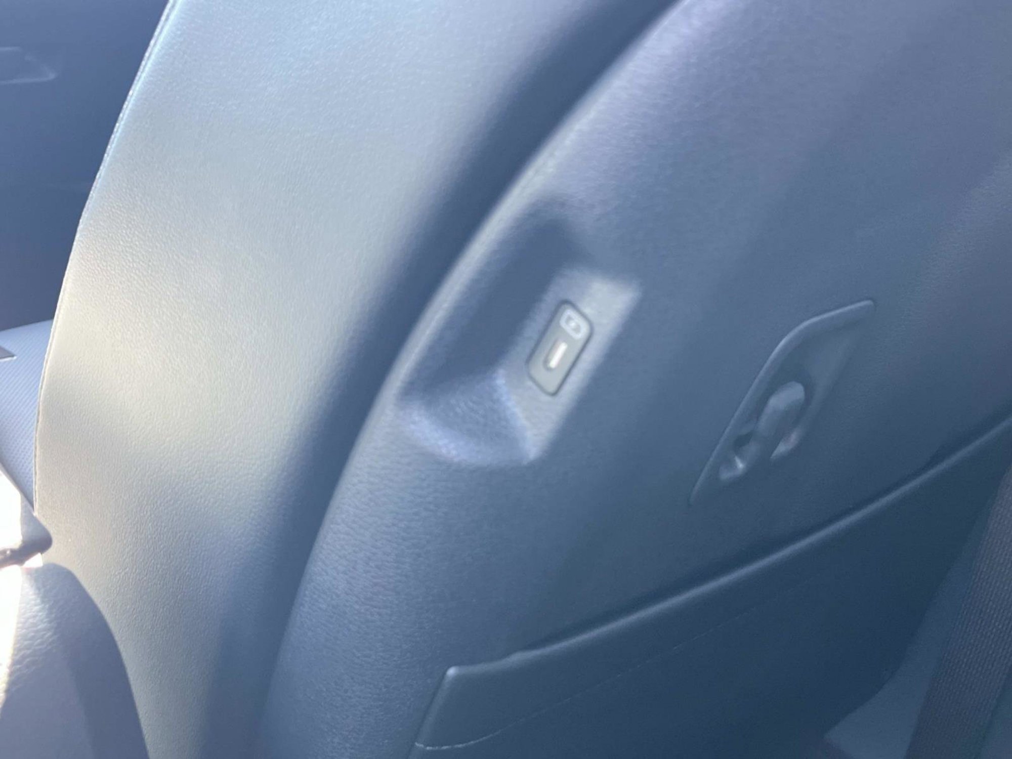 New 2026 Kia Sportage SX AWD/4WD image 17