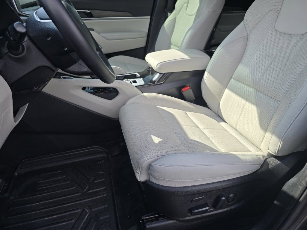 Used 2022 Kia Telluride SX w/ Towing Package image 23