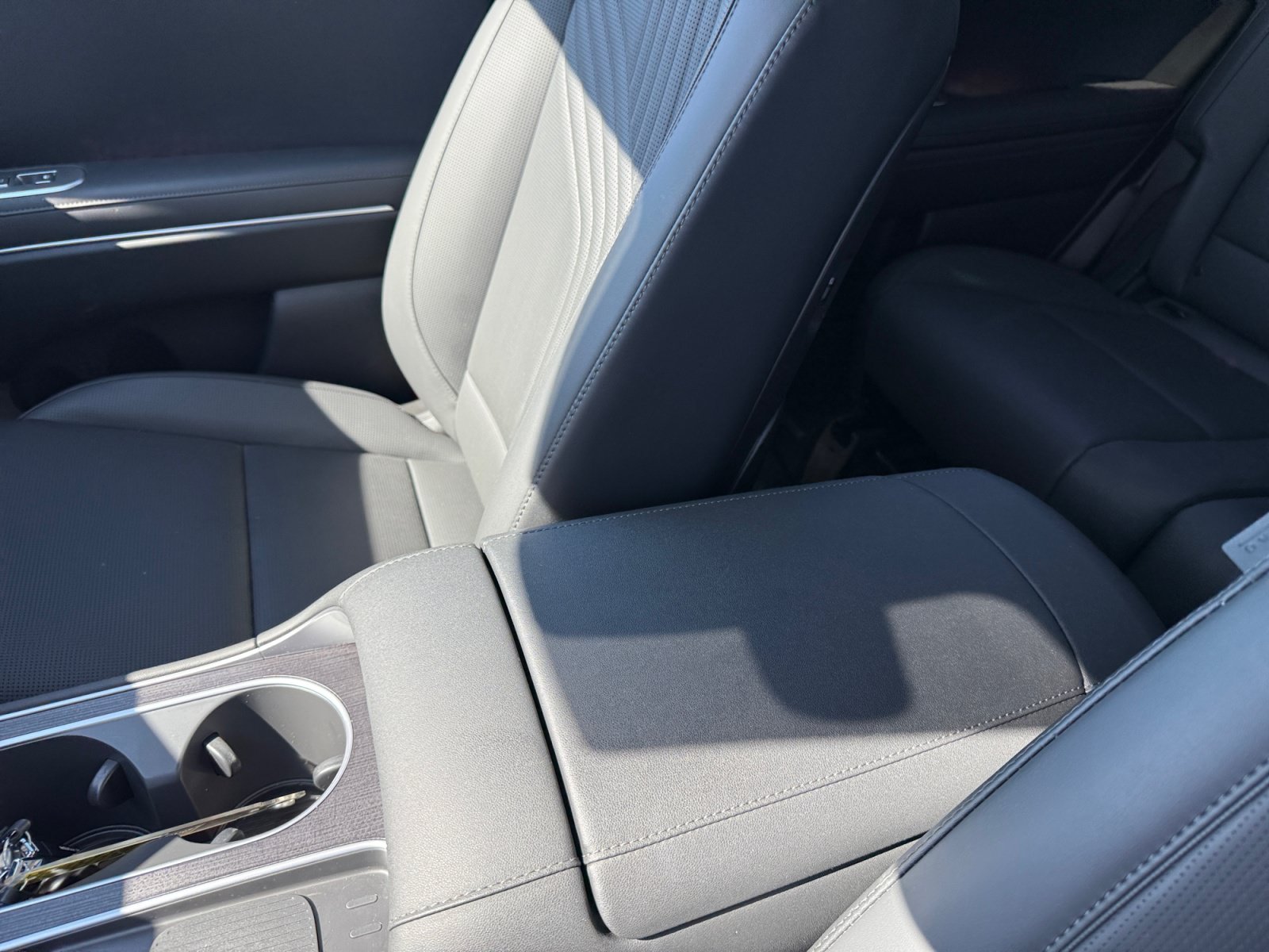 Certified 2026 Hyundai Palisade SEL Premium AWD/4WD image 14