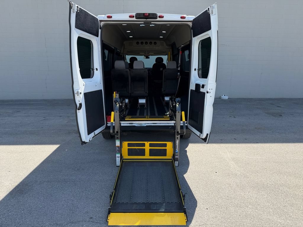 Used 2021 RAM ProMaster 2500 w/ Convenience Group FWD image 32