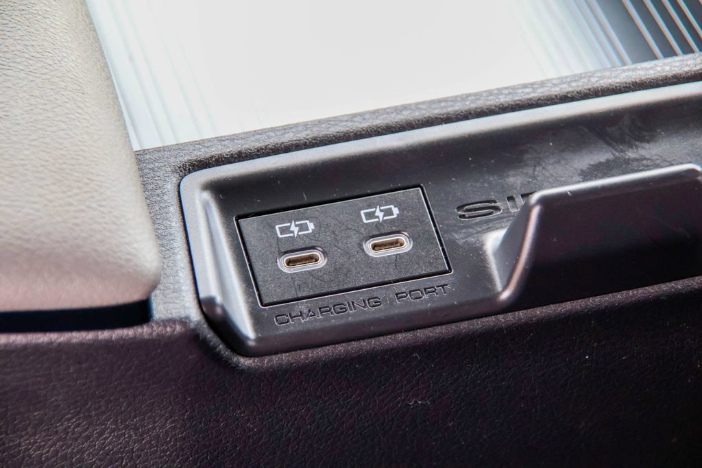 Used 2026 Toyota Sienna LE FWD image 23