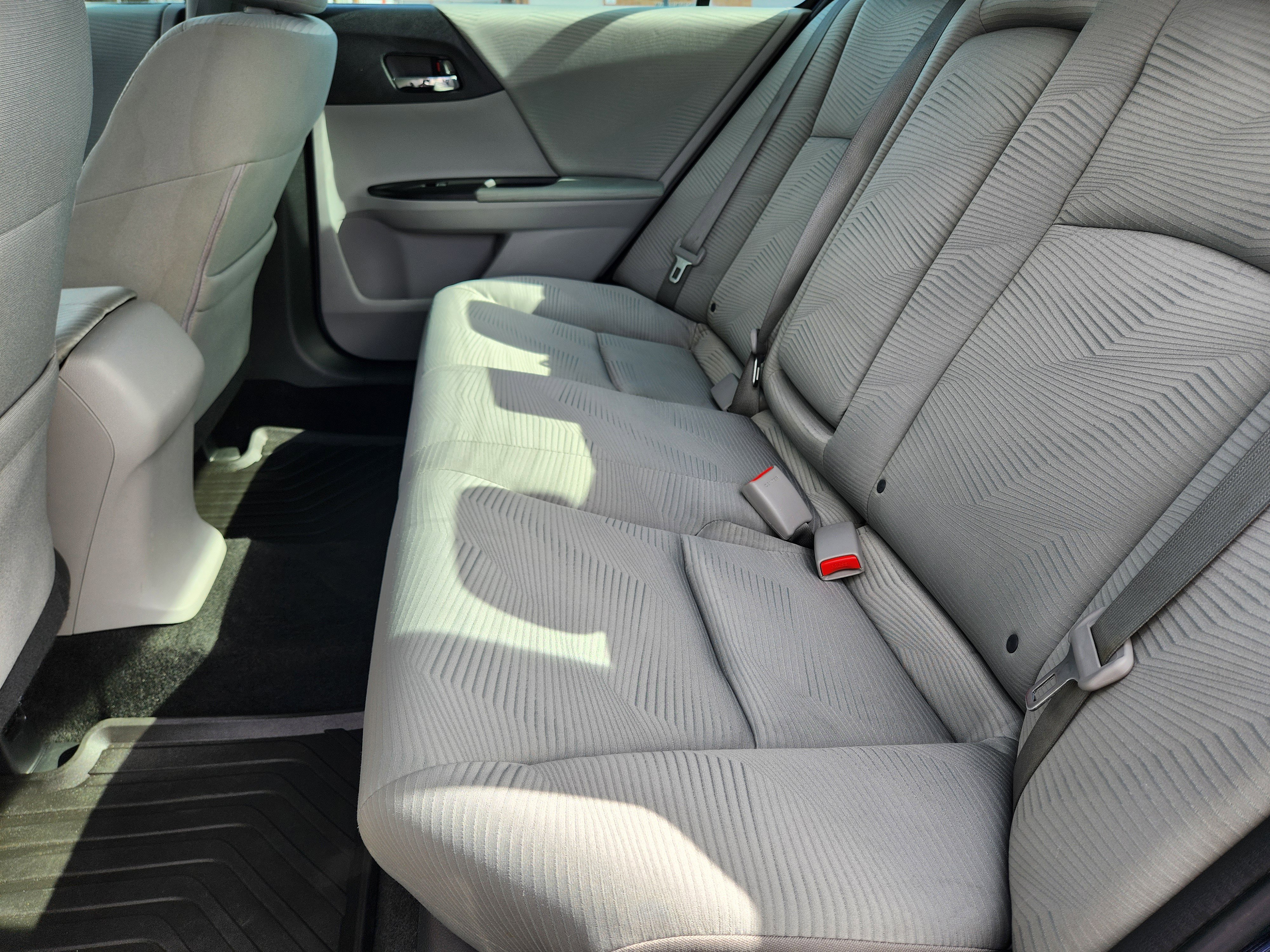 Used 2014 Honda Accord LX image 21