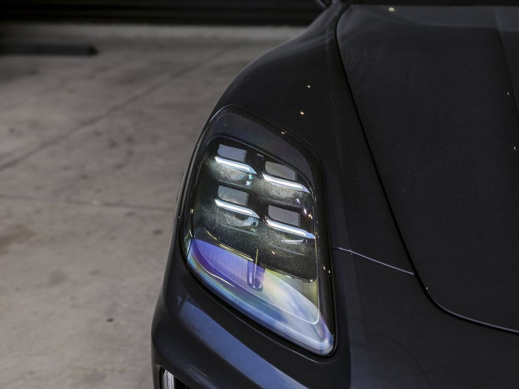 New 2026 Porsche Panamera RWD image 11