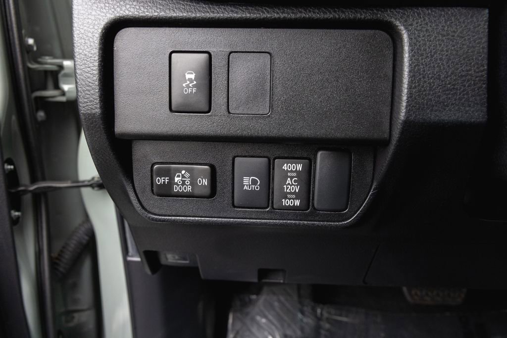Certified 2023 Toyota Tacoma TRD Sport AWD/4WD image 14