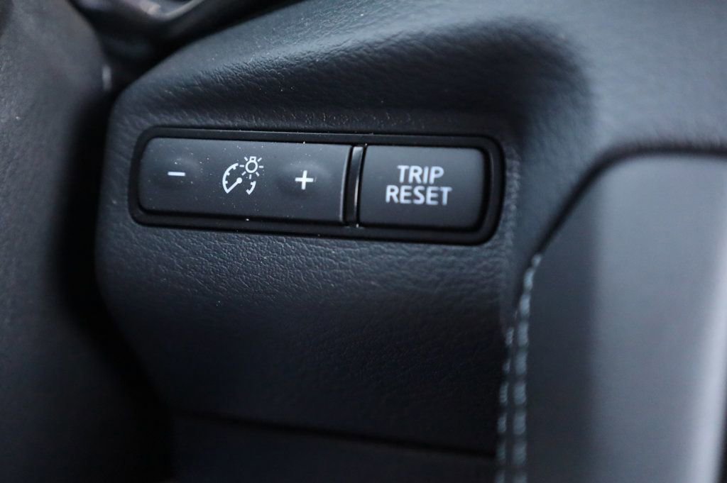 Used 2025 Nissan Z Performance w/ Floor Mat Package image 25