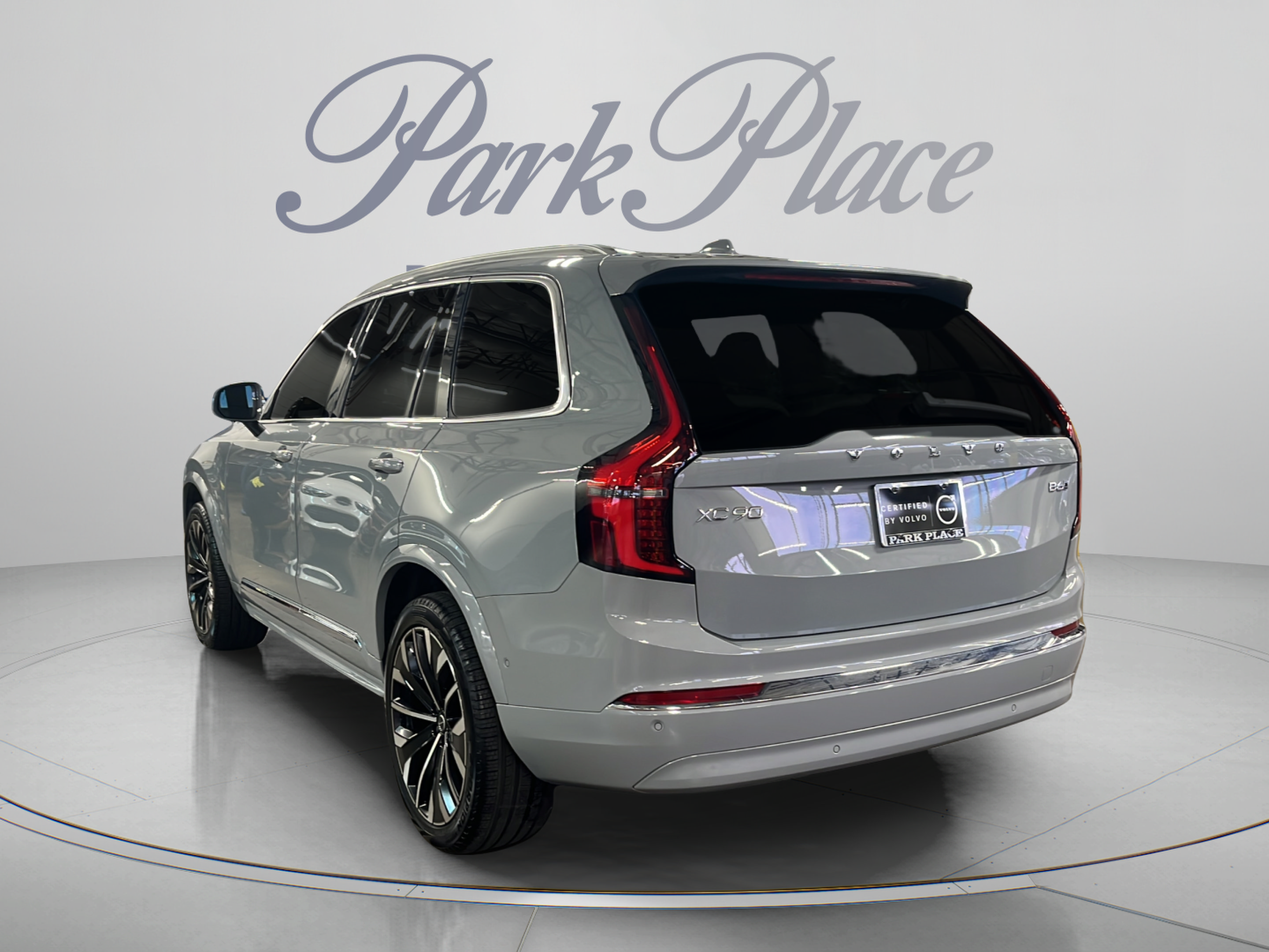 New 2026 Volvo XC90 B6 Ultra w/ Protection Package AWD/4WD image 3