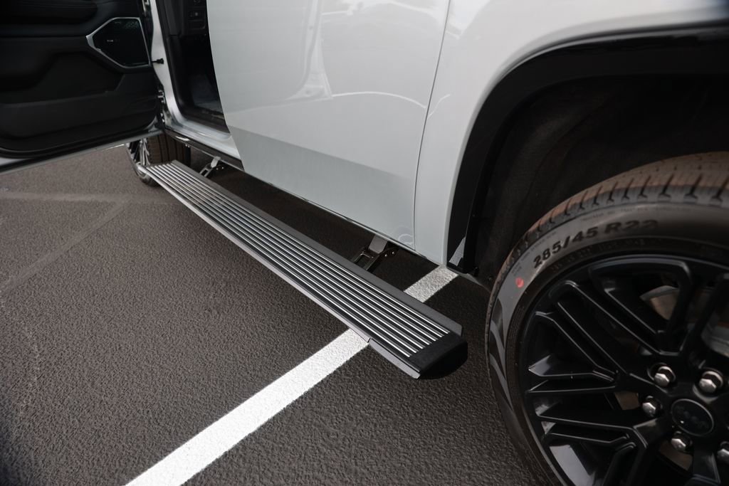 New 2026 Jeep Grand Wagoneer L Limited image 10