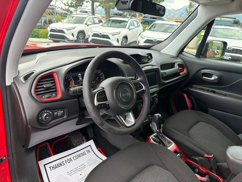 Used 2020 Jeep Renegade Trailhawk AWD/4WD image 23