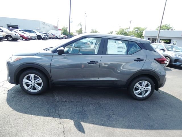 New 2025 Nissan Kicks Play S image 6
