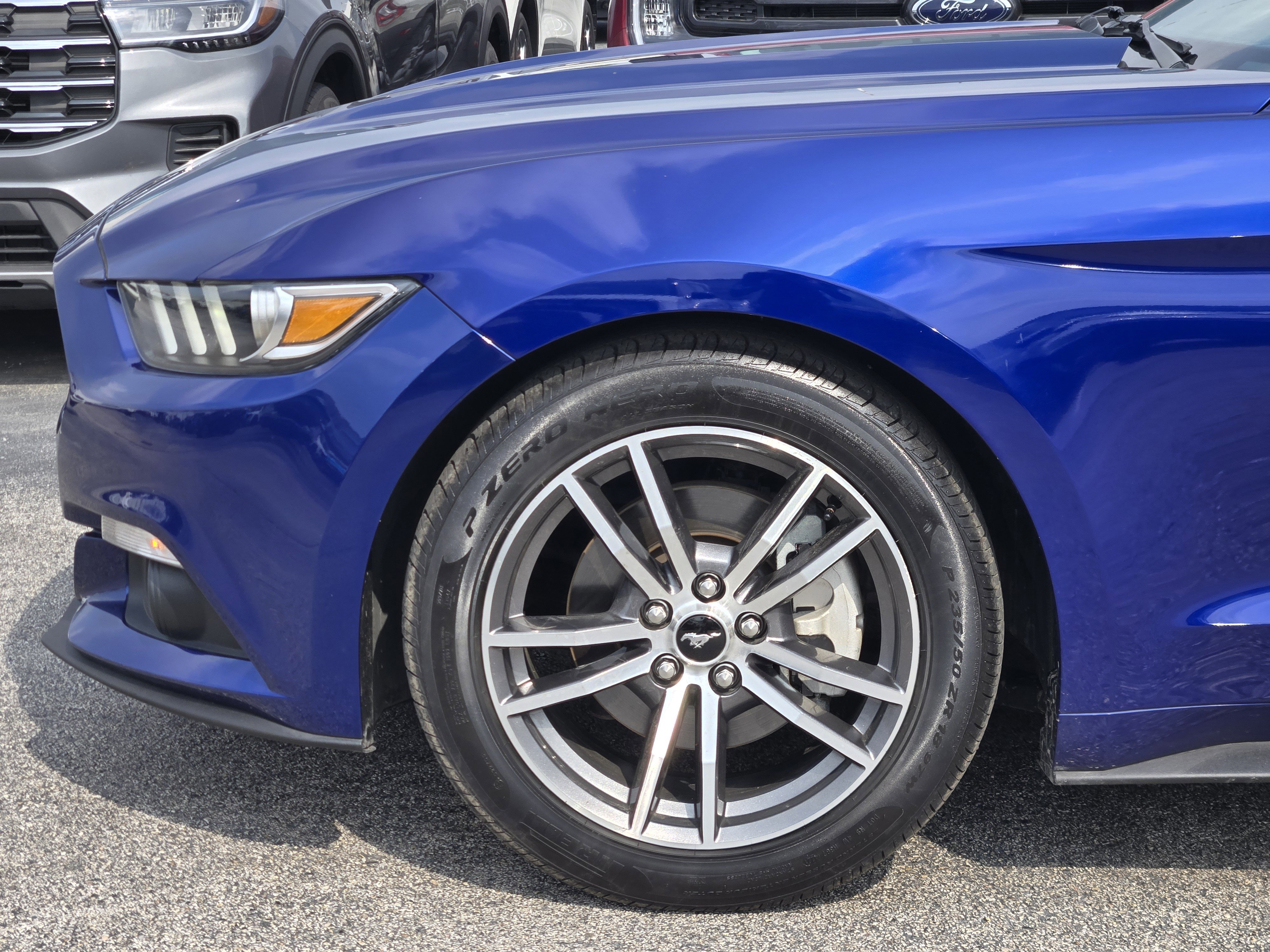 Used 2016 Ford Mustang Premium image 8
