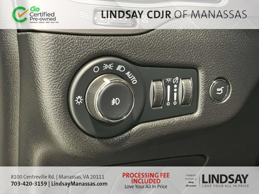 Certified 2020 Jeep Cherokee Limited AWD/4WD image 28
