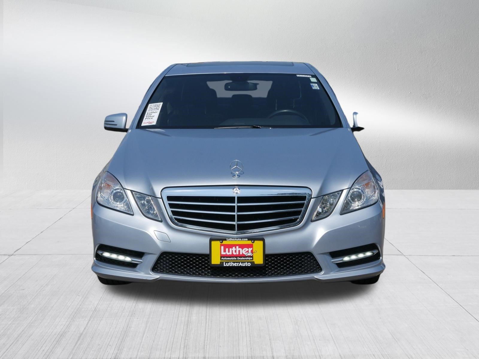 Used 2013 Mercedes-Benz E 350 4MATIC Sedan image 2
