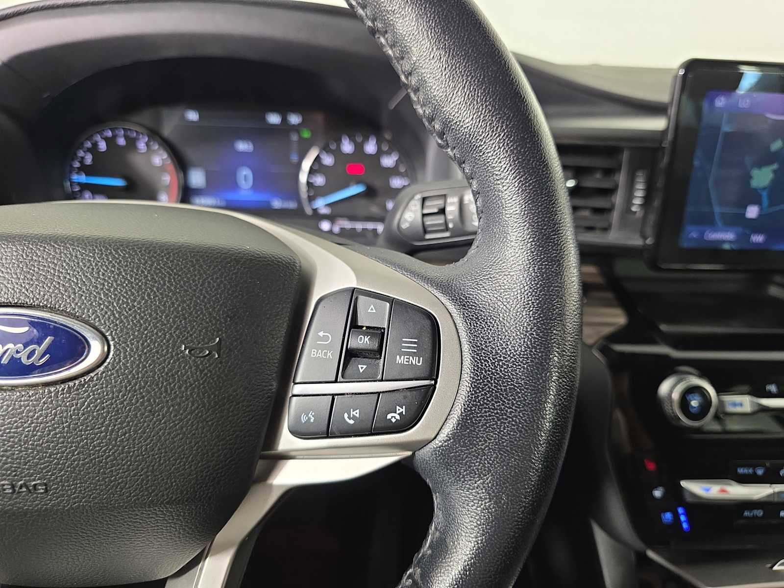 Used 2022 Ford Explorer Limited image 23