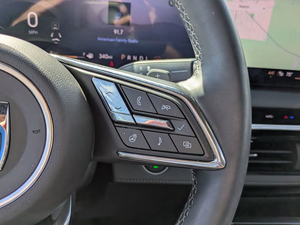 Used 2025 Buick Enclave Sport Touring image 18