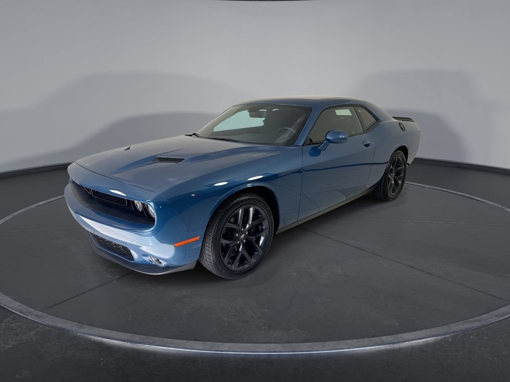 Used 2021 Dodge Challenger SXT w/ Blacktop Package RWD image 4