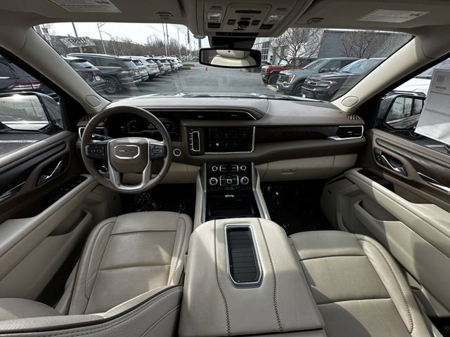 Used 2023 GMC Yukon Denali image 16