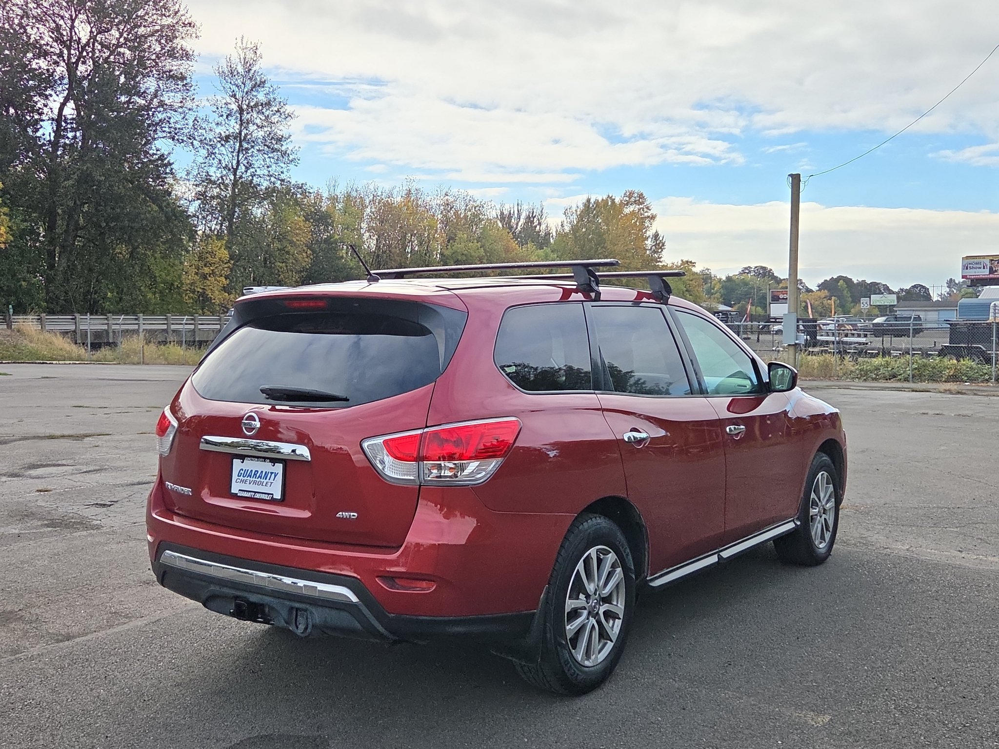 Used 2015 Nissan Pathfinder S AWD/4WD image 11
