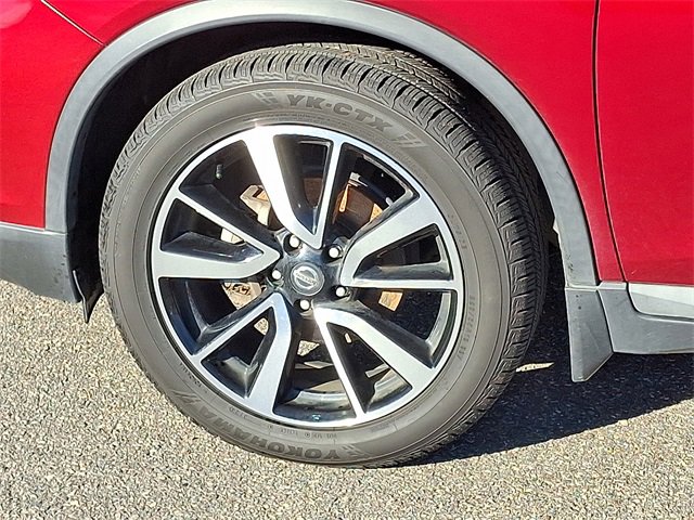 Used 2020 Nissan Rogue SL w/ Premium Package image 30