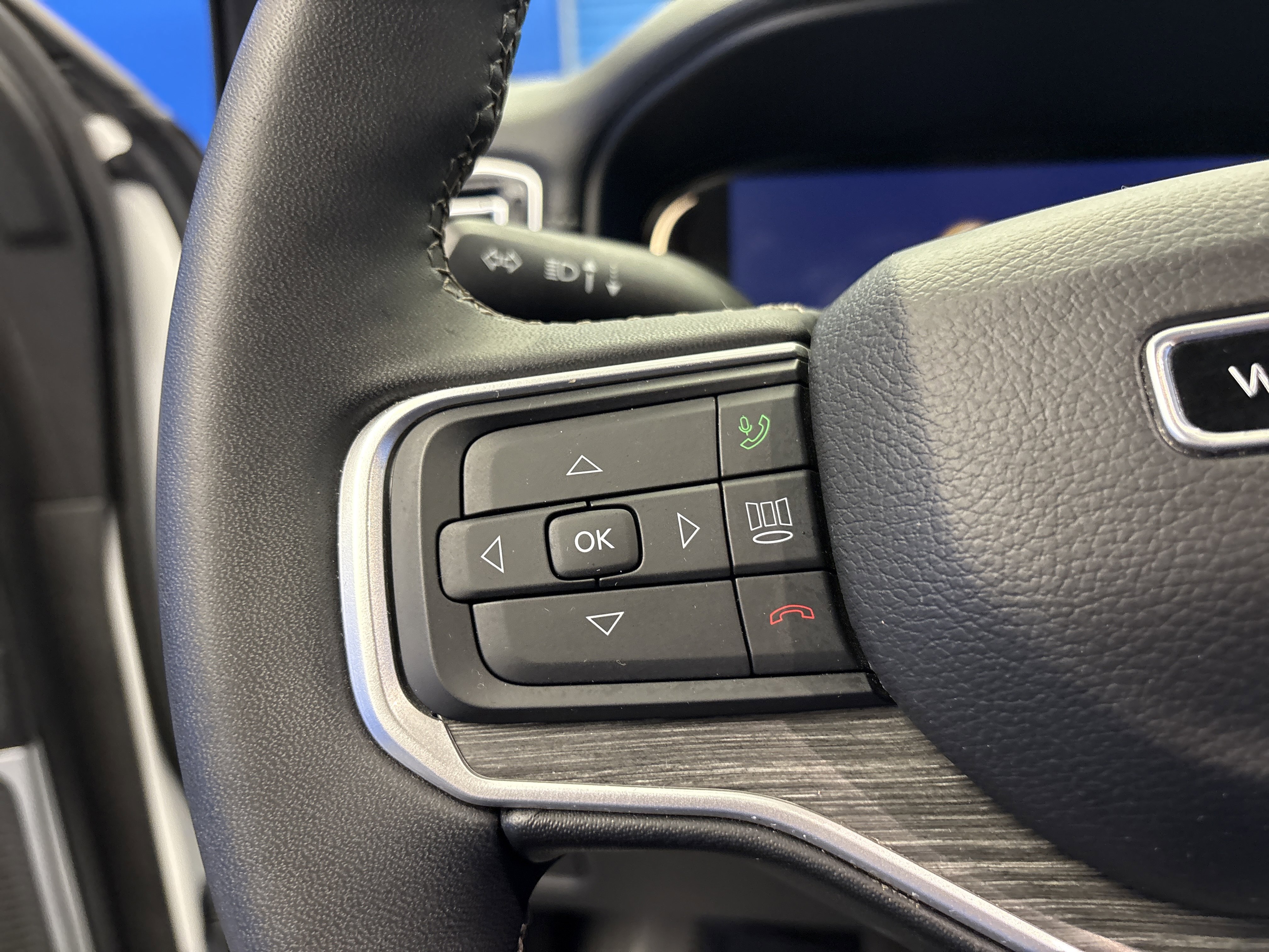 Used 2024 Jeep Wagoneer L Series II w/ Flexible Seating Group image 15