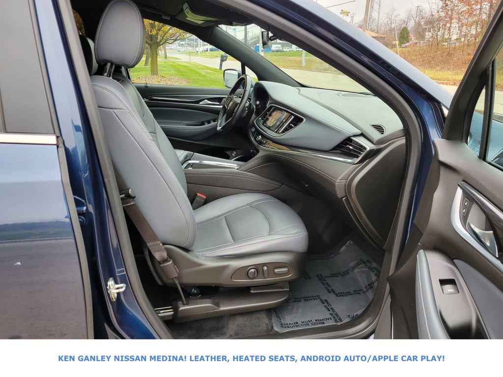 Used 2023 Buick Enclave Essence image 53
