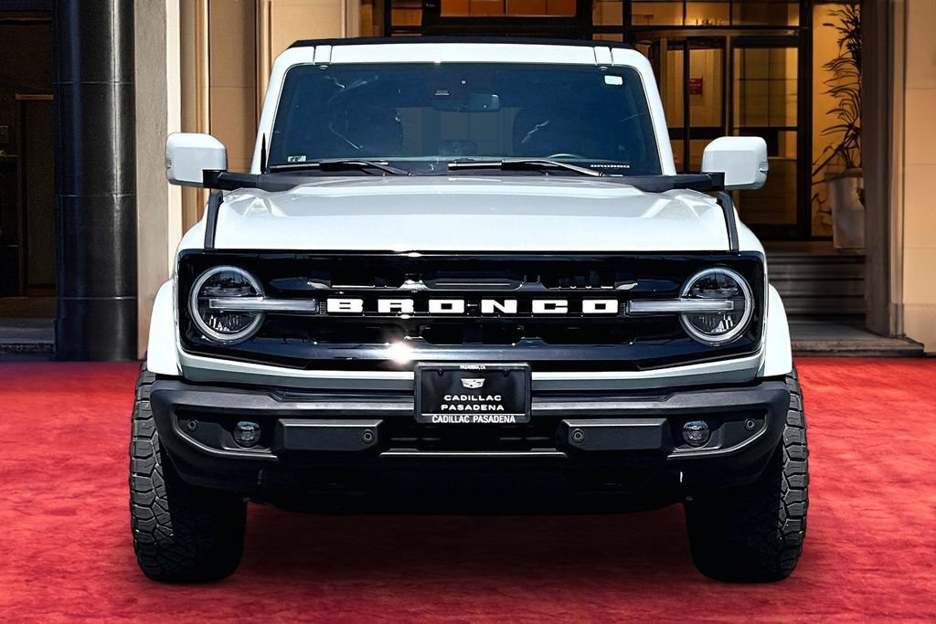 Used 2023 Ford Bronco Outer Banks AWD/4WD image 3