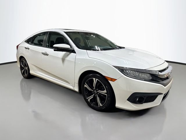 Used 2018 Honda Civic Touring image 5