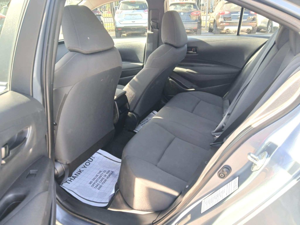 Used 2022 Toyota Corolla LE FWD image 11
