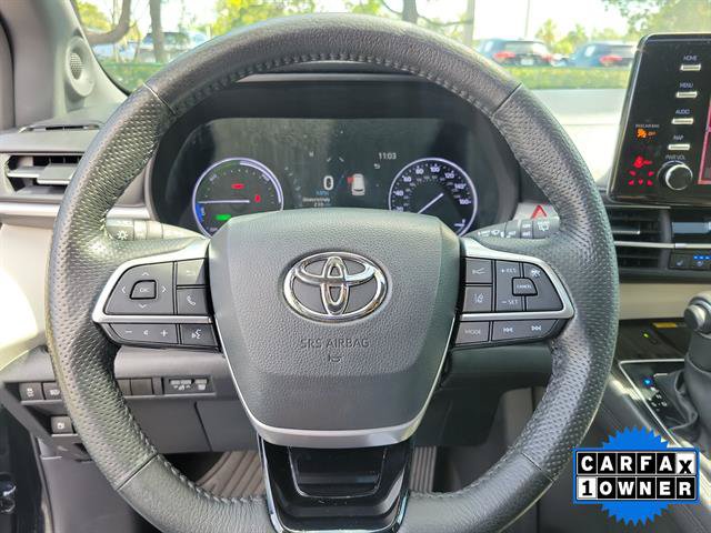 Used 2023 Toyota Sienna Limited FWD image 40