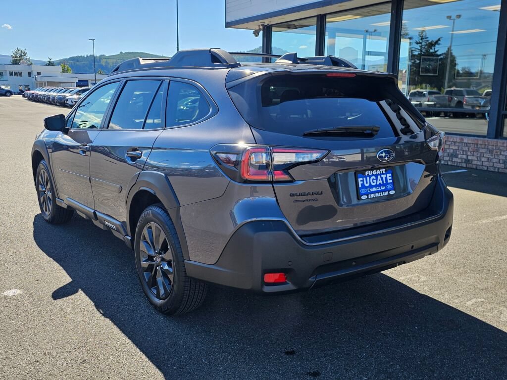 Used 2024 Subaru Outback Onyx Edition XT AWD/4WD image 9