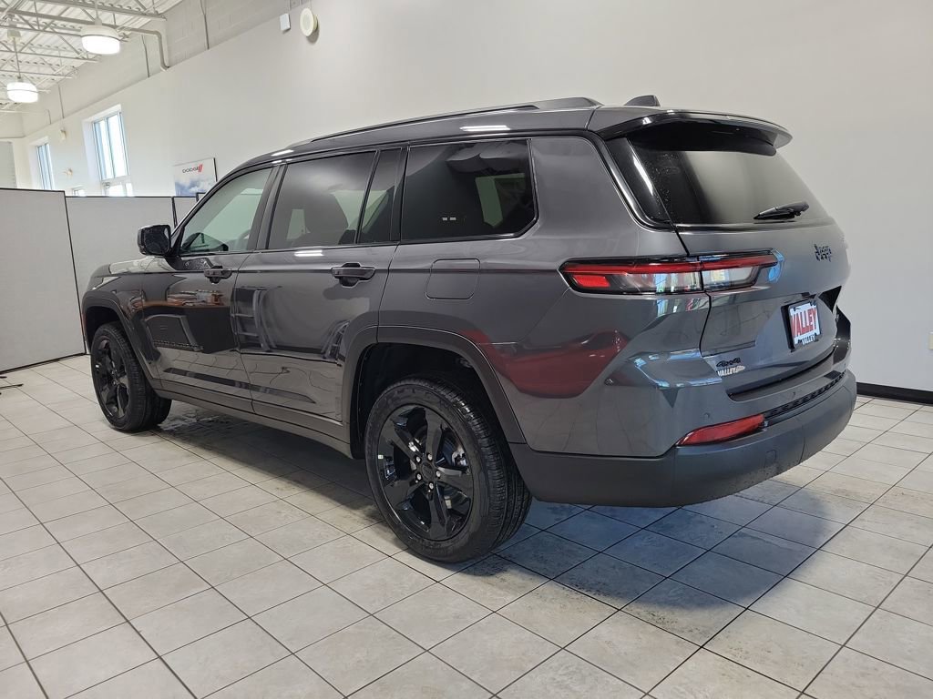 New 2025 Jeep Grand Cherokee L Limited w/ Black Appearance Package image 4