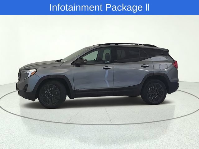 Used 2021 GMC Terrain SLT w/ Infotainment Package II FWD image 2