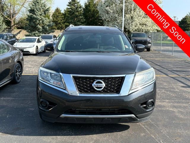 Used 2014 Nissan Pathfinder SV FWD image 2