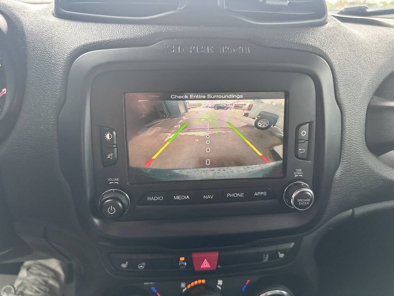 Used 2017 Jeep Renegade Limited AWD/4WD image 10