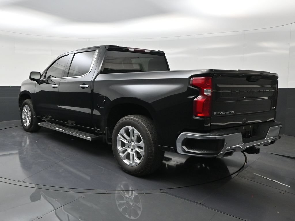 Used 2023 Chevrolet Silverado 1500 LTZ AWD/4WD image 3