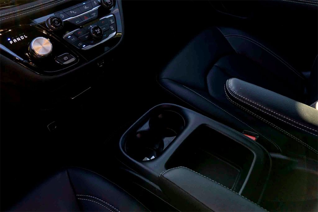 New 2026 Chrysler Pacifica Select w/ S Appearance Package image 17