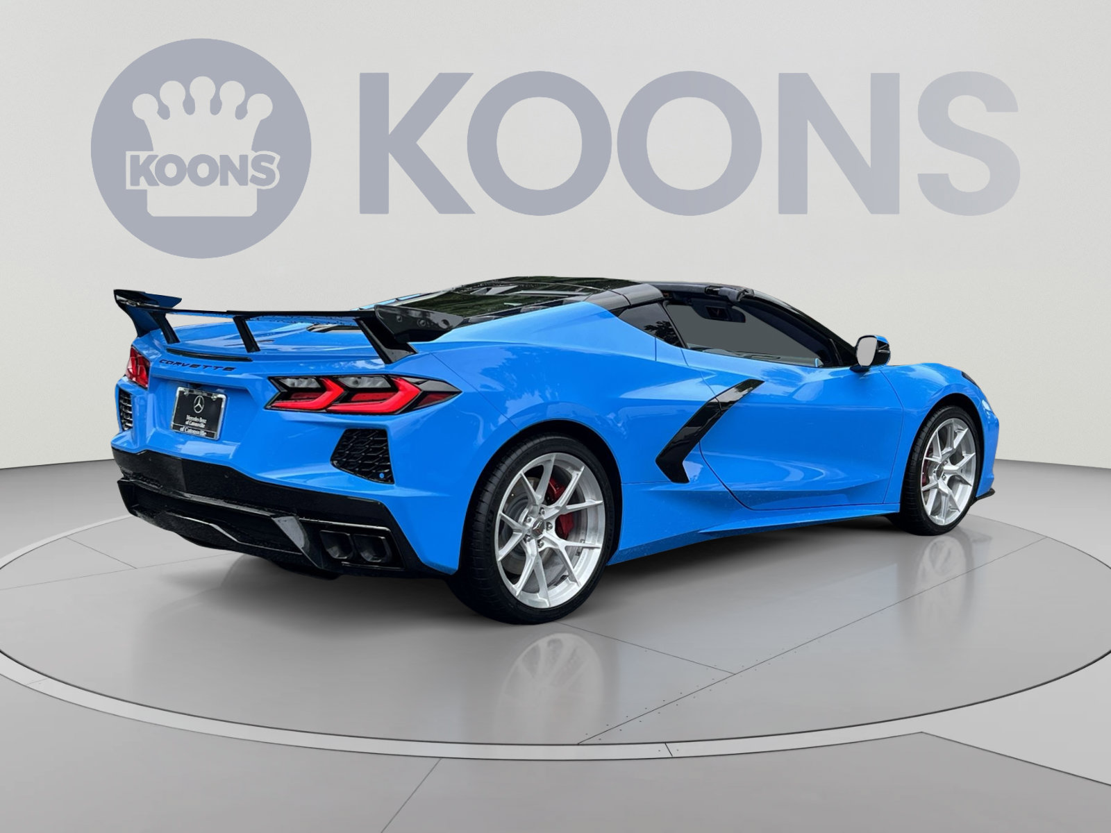 Used 2024 Chevrolet Corvette Stingray Premium Cpe w/ Z51 Performance Package RWD image 11